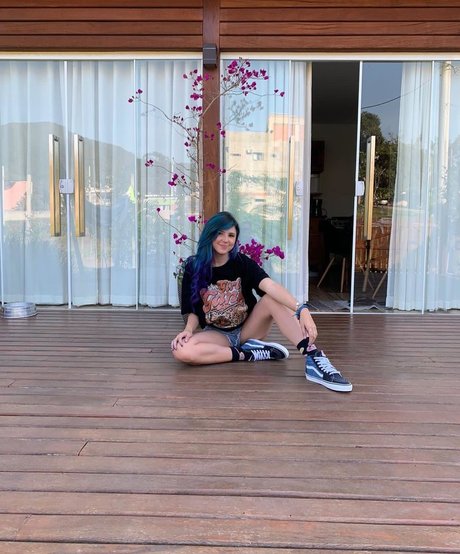 CamilotaXP model art pics