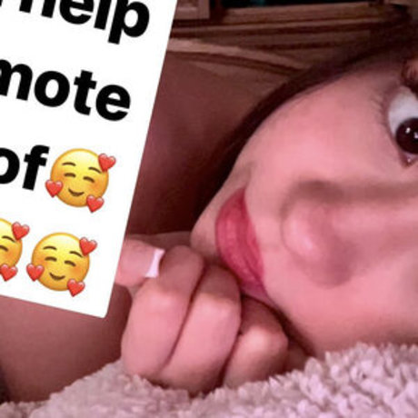 Summerfausey top star pic