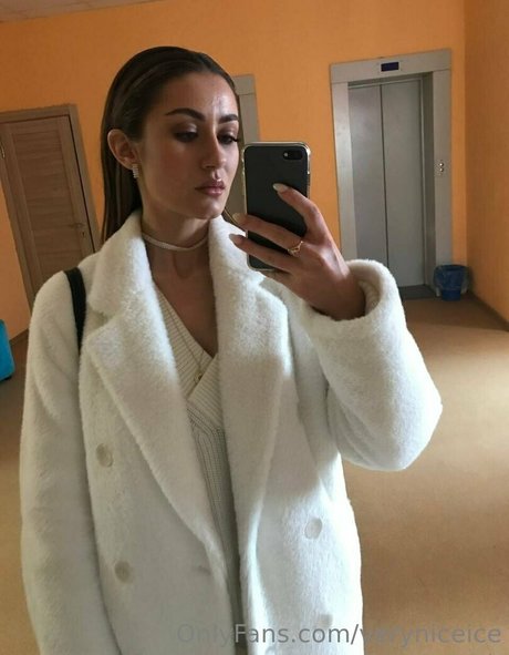 veryniceice model adult img