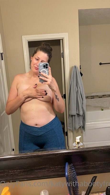 katywithabootyfree pornstar beautiful pictures