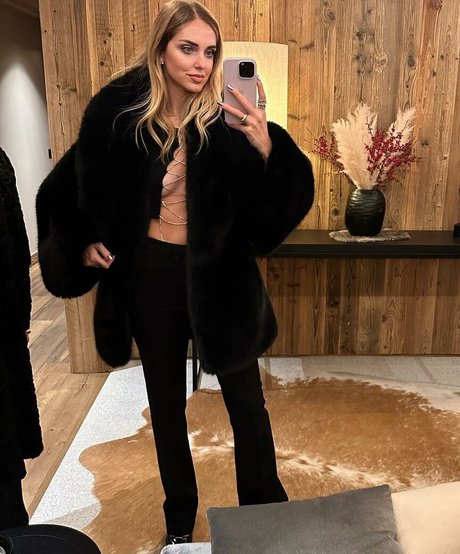 Chiara Ferragni beautiful star images