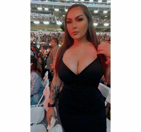 DeniseAndDemi model xxx picture