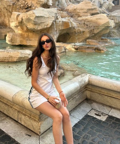 Lennox Hopkins model photo