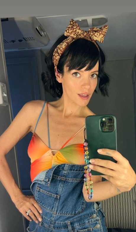 Lily Allen pretty model pictures