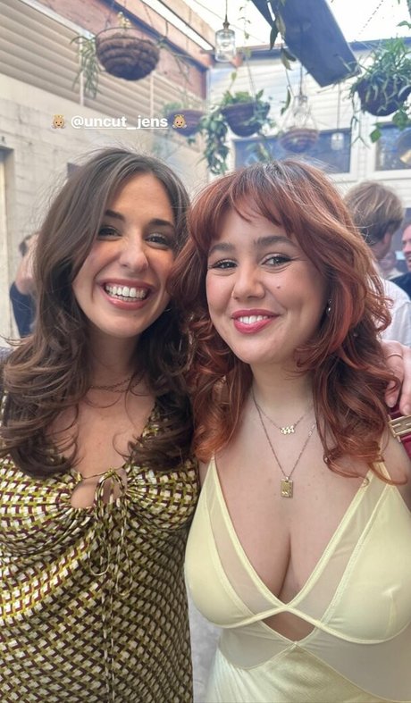 Zigs Mom naked actress pics