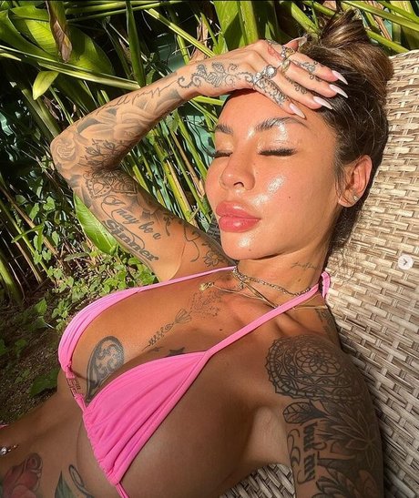 kimmyxxzzz model hd pics