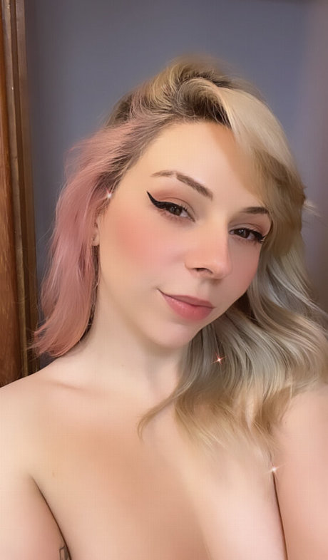 Ammyzitta perfect pornstar image