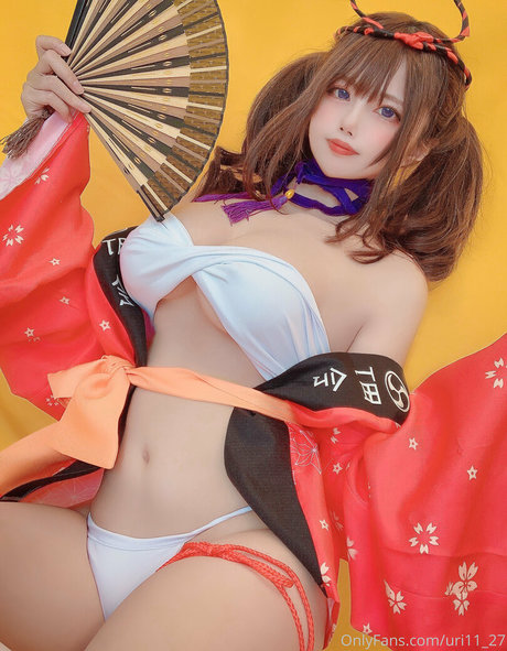 Uri11 27 model porn pic