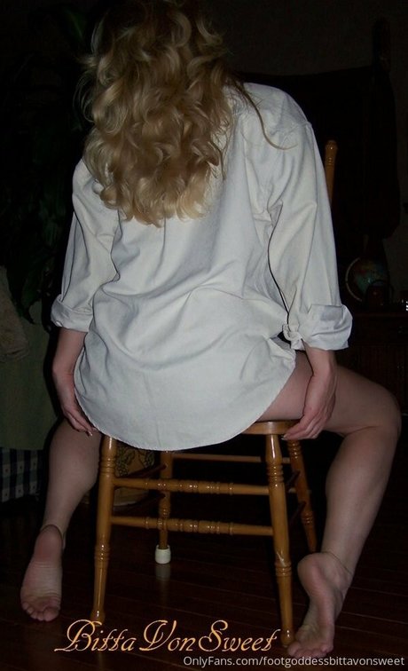 footgoddessbittavonsweet pornstar exclusive photo