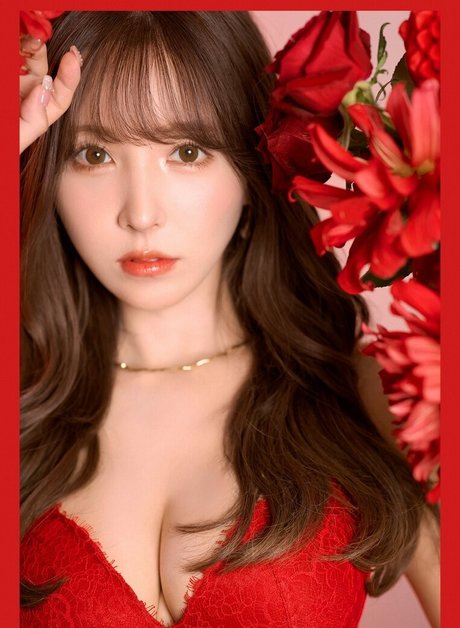 Yua Mikami porn star picture