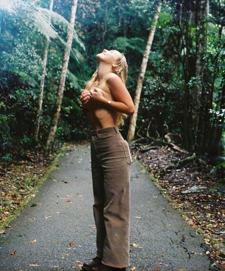 beachbaby19 model photo