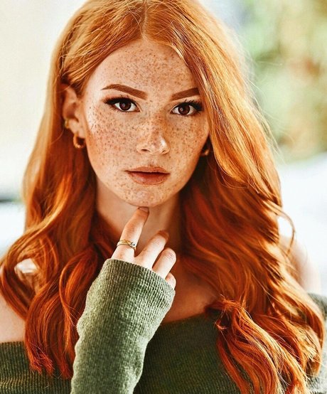 Larissa Opitz star nudes pic