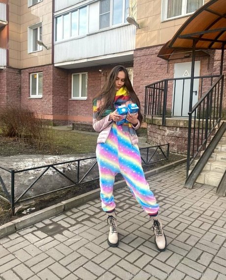 karamelka kat hot model picture