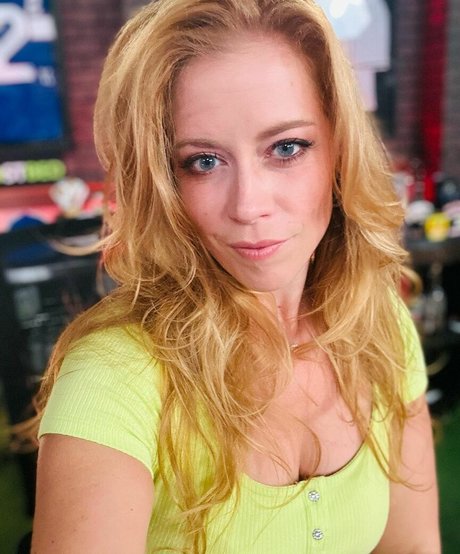 Chrissie Mayr nudes pornstar photo