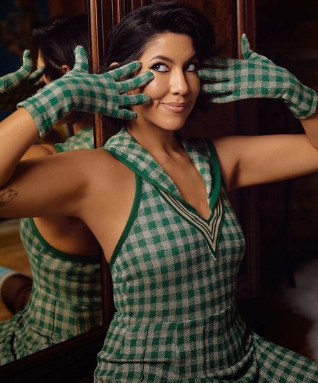 Stephanie Beatriz star erotic photo