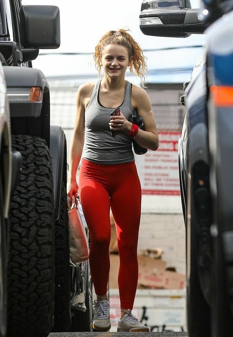 Joey King high quality pornstar galleries