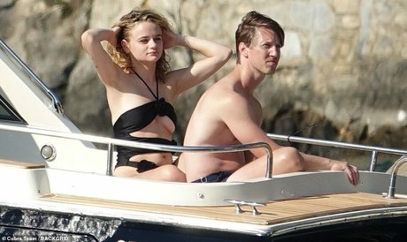 Joey King adult star galleries