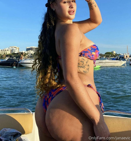 Janaevic star nice galleries