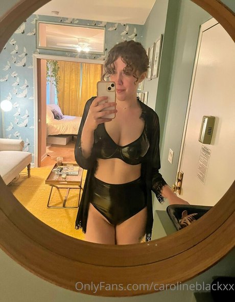 carolineblackxx star nice pictures