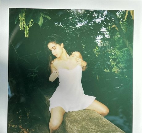 Effy Jones pornstar nude photo