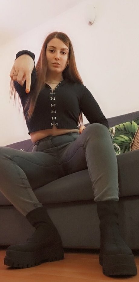 erisfeet freemium naked pornstar photos