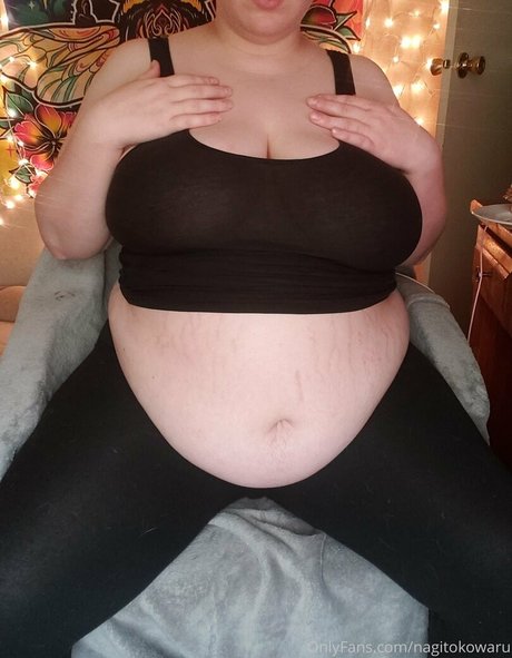 feedistdani beautiful actress img