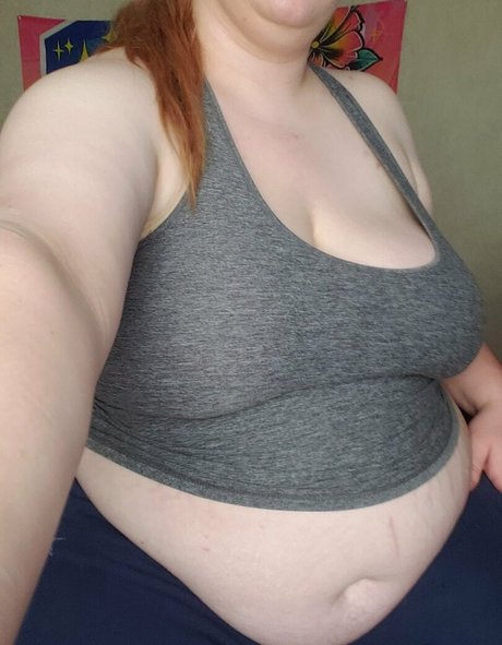 feedistdani model xxx image