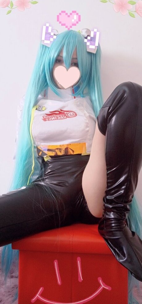 Yuusachii naked actress archive