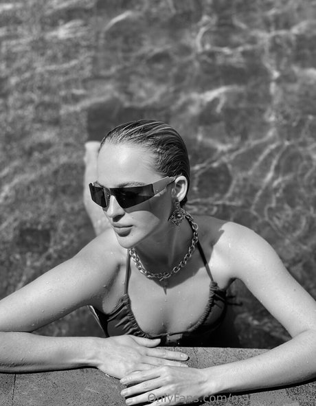 marielafemme hot star pictures