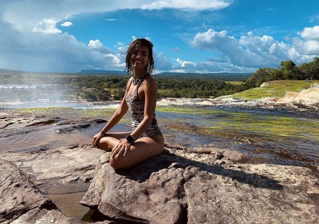 Maria Gabriela De Faria model pretty pics