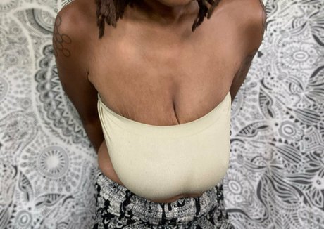 therealblackqueenraven nude star picture