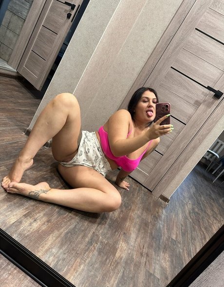 taya bliss star adult pics