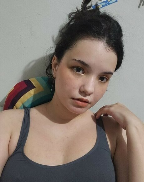 BellaPlays perfect model pics