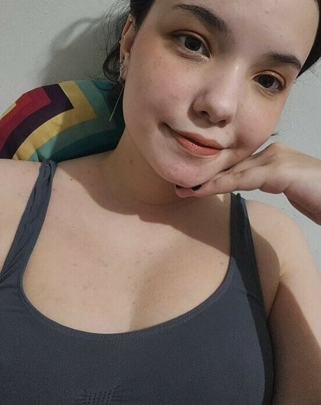 BellaPlays pornstar free pic