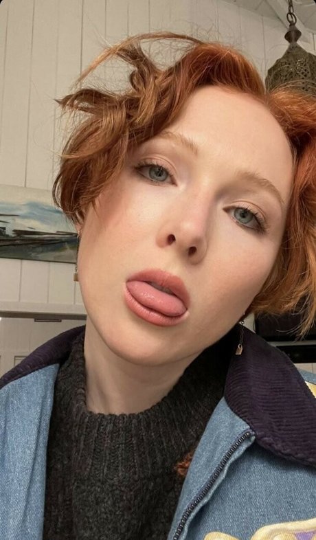 Molly Quinn Profile pic