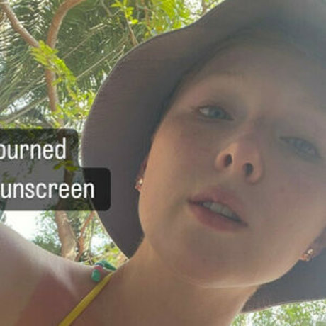 Molly Quinn porn actress images