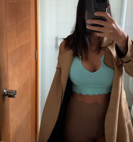 Sara Miller naked actress image