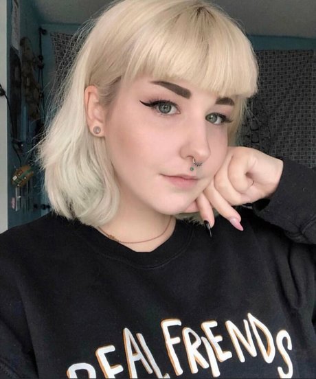 Urdreamghoul pornographic actress img