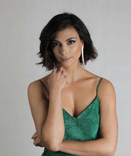 Morena Baccarin porn star picture