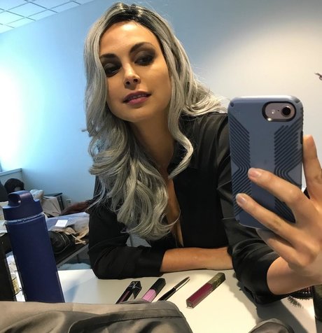 Morena Baccarin star nice photos