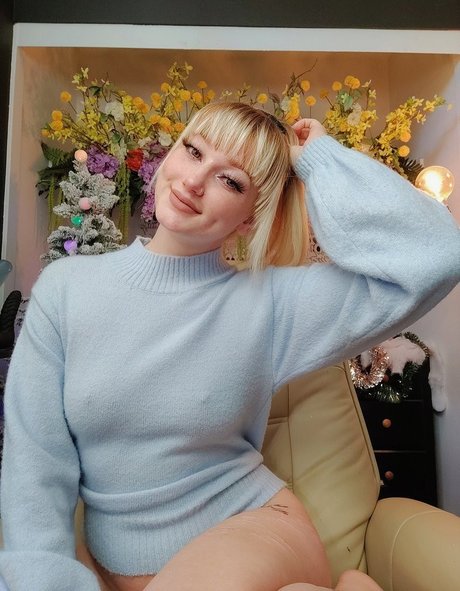 Melty mochi hot actress pic