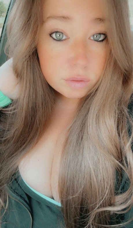 Ivy Mia pornstar sex image