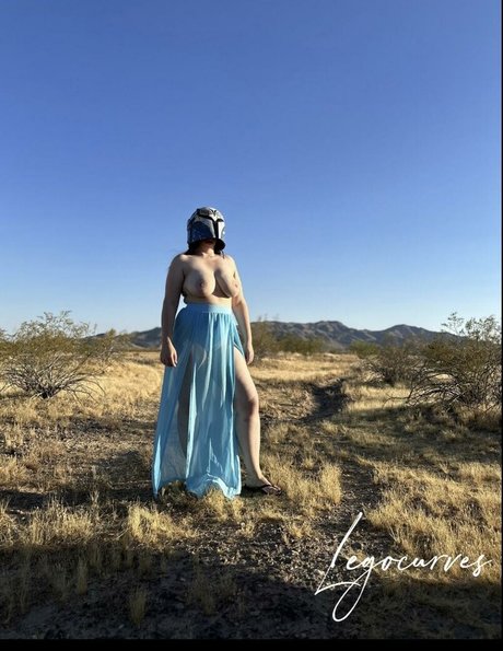 Curvy Nerd Penny sex model photos