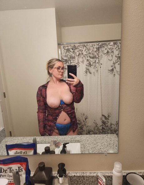 S and K pornstar perfect photos