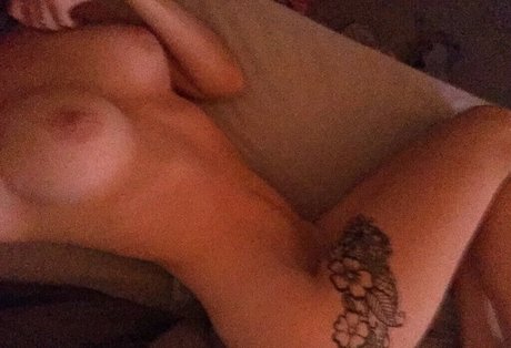 Madeline Schmidt beautiful actress galleries