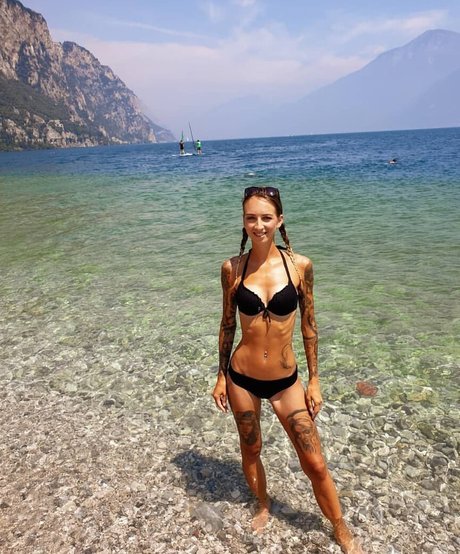 Lechl Sisters pornstar xxx image