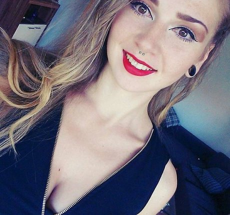 Lechl Sisters pornstar sex archive