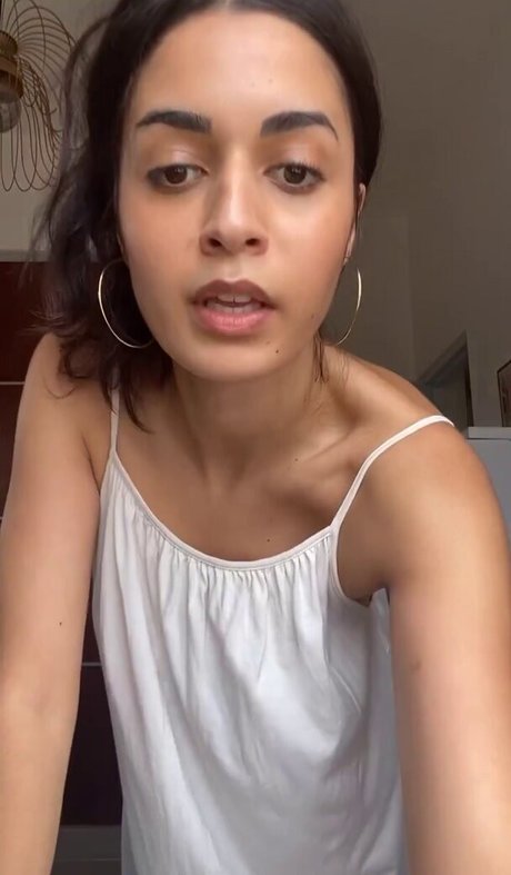 Shirin Azami model sexy galleries