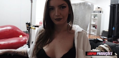 Karen Borges nice model photo