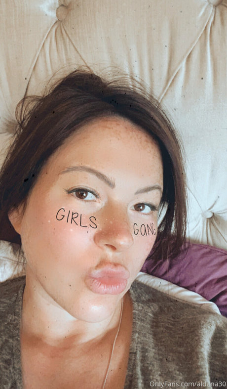 aldana30 pornographic star image